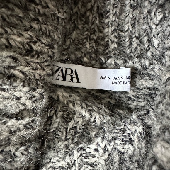 ZARA Marled Gray Turtleneck Knit Long Sleeve Fuzzy Cozy Sweater S - Picture 4 of 9